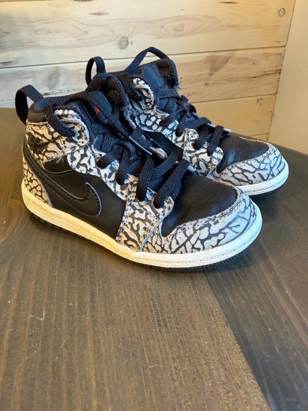 Nike Air Jordan 1 Retro ‘Elephant Print’ Toddler Sneakers 826715-013- SZ 9 C